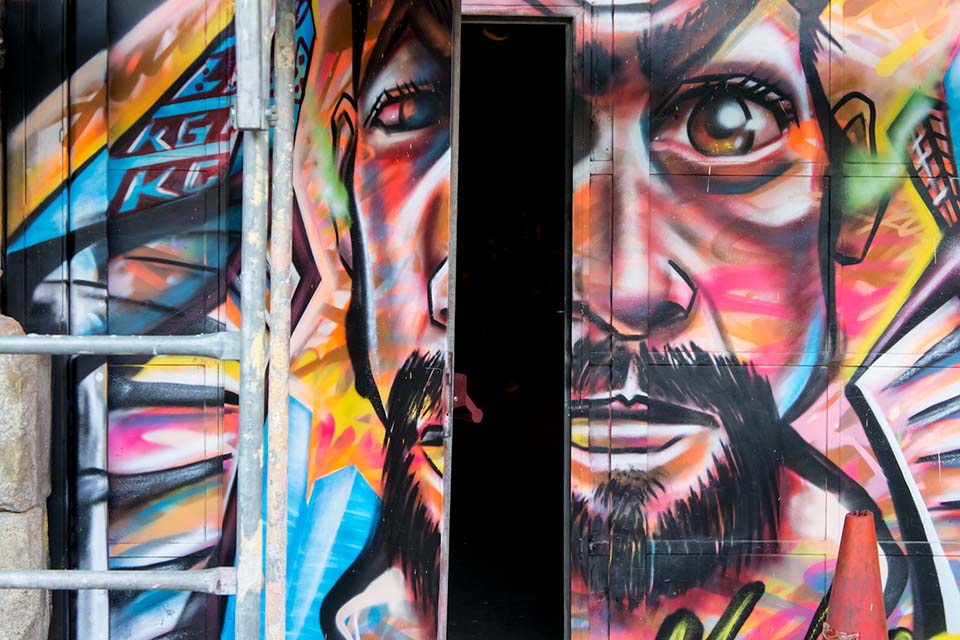 Madrid wall art at La Tabacalera